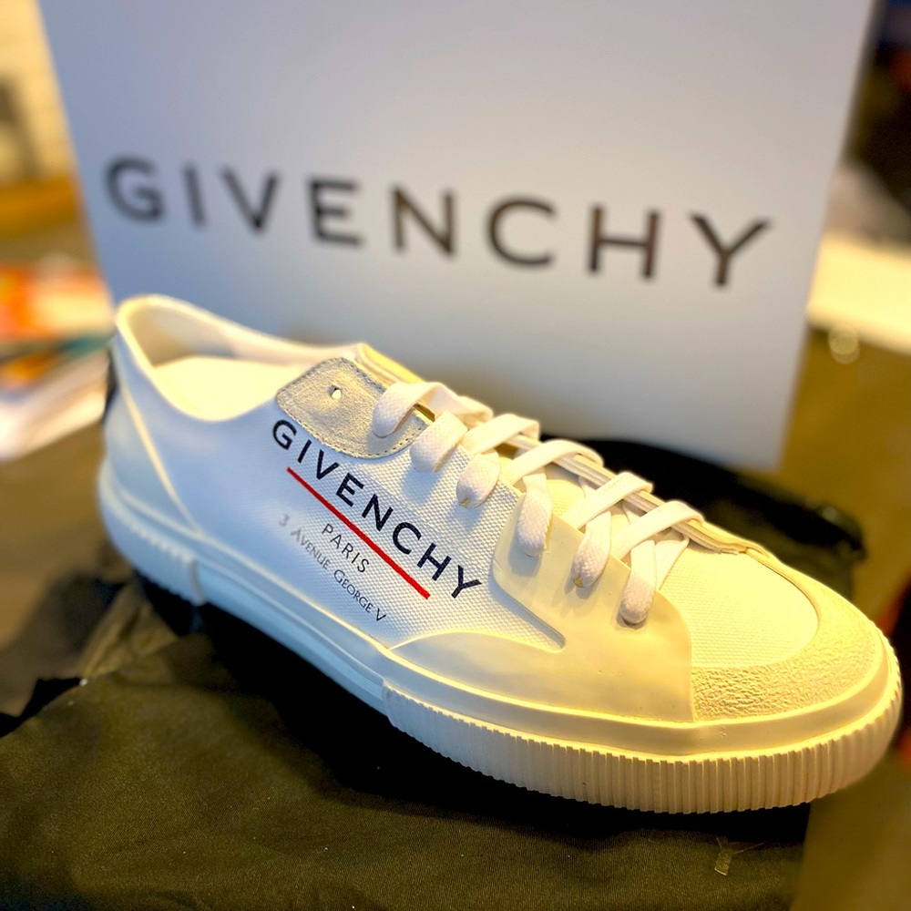 Givenchy Sneakers size 43 (size 10 US).